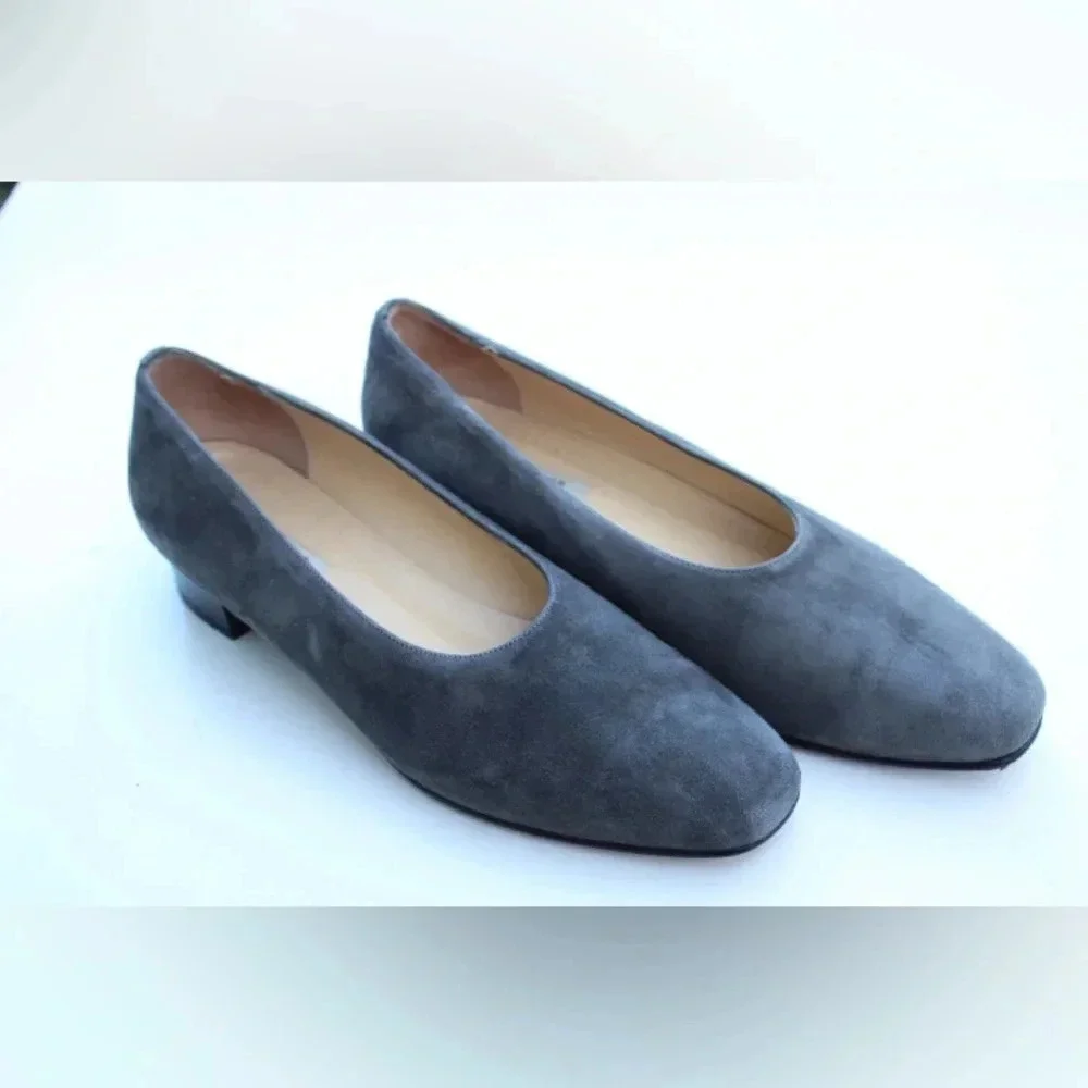 Ann Taylor low heels
